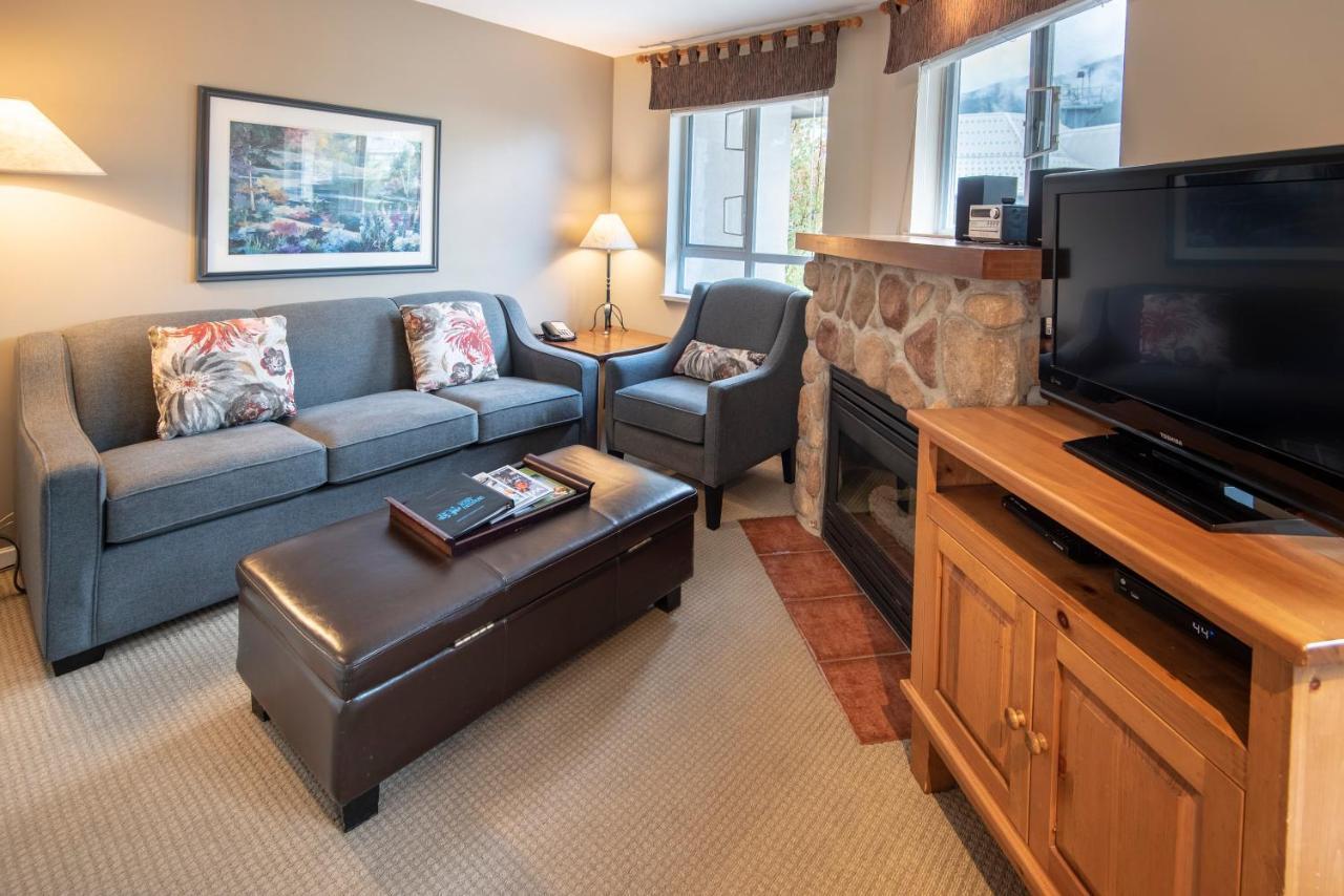 Whistler Town Plaza By Latour Hotels And Resorts Esterno foto