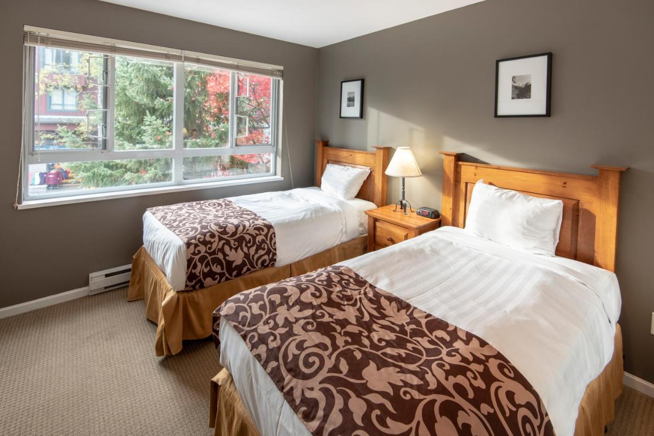 Whistler Town Plaza By Latour Hotels And Resorts Esterno foto